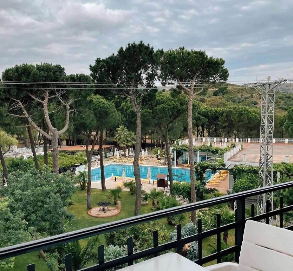 Hotel Gri-Mar Llanca