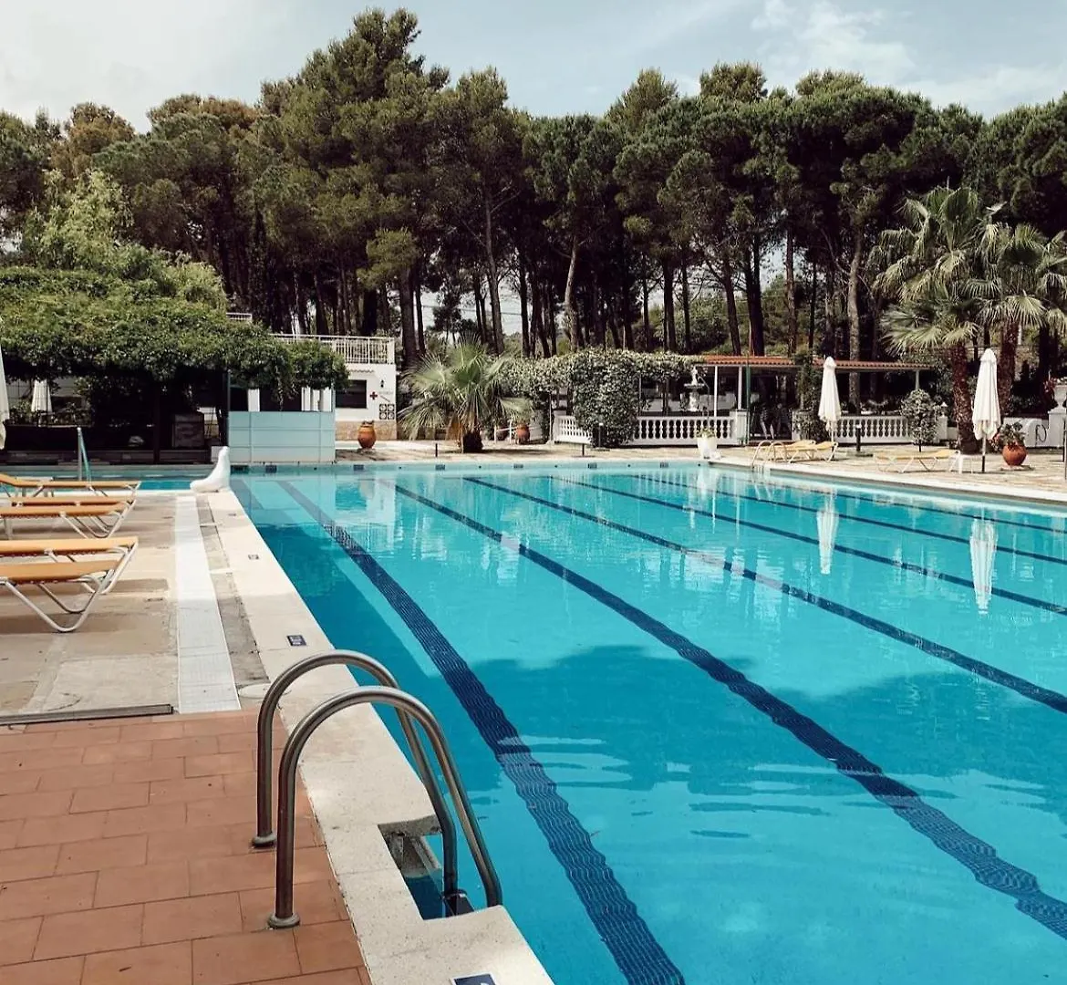 Hotel Gri-Mar Llanca